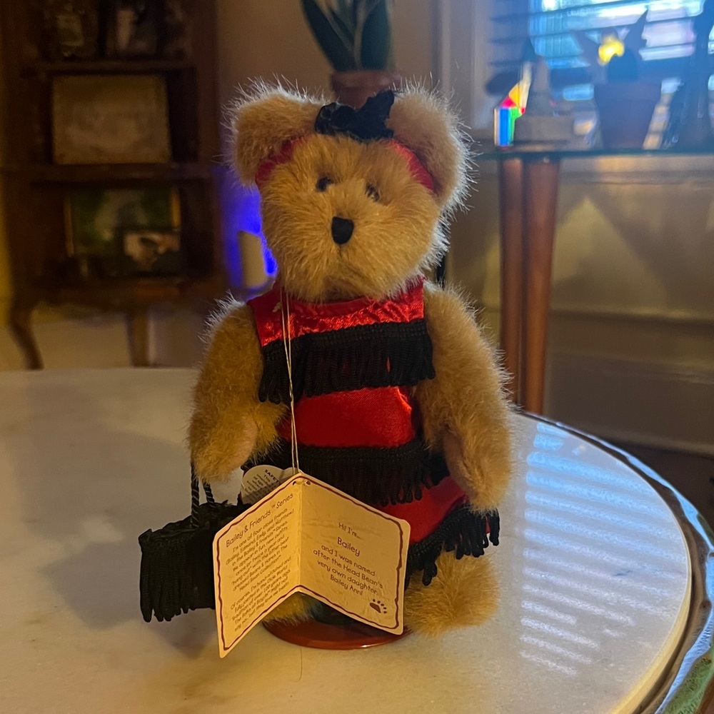 BOYDS BEARS. Hi im
Bailey Ann!